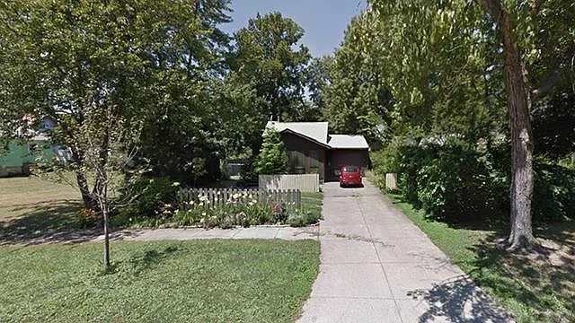 10720 Adeline Ave photo 1
