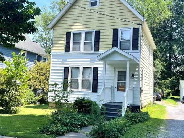 23 Pearl St, New Hartford, NY 13413