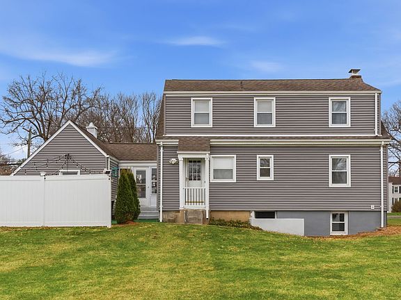 4th image of 750 Wolcott Hill Road