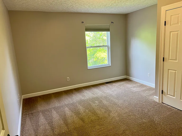 8103 Barlow Rd — Photo 6