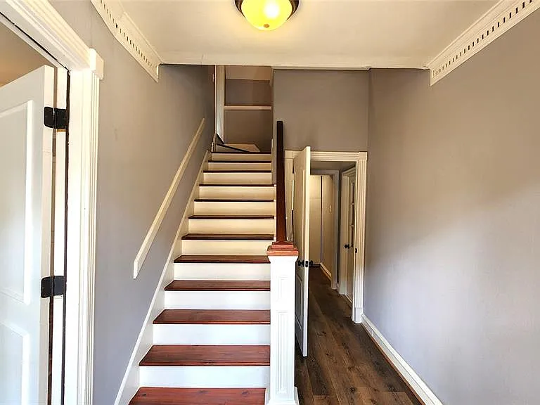 1608B Crockett St — Photo 11