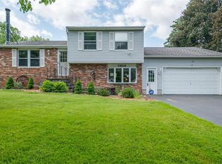 5956 Darby Rd, Cicero, NY 13039