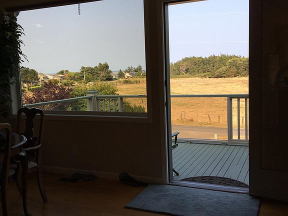 5th image of 2519 Seaview Dr #A2529