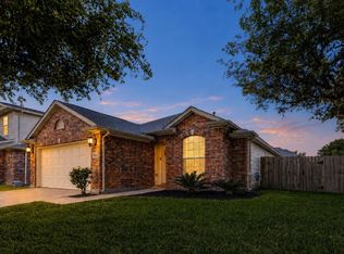 7039 Primrose Rd, Baytown, TX 77521
