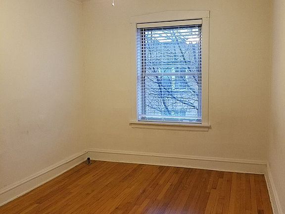 5th image of 1723 W Thorndale Ave APT 1A