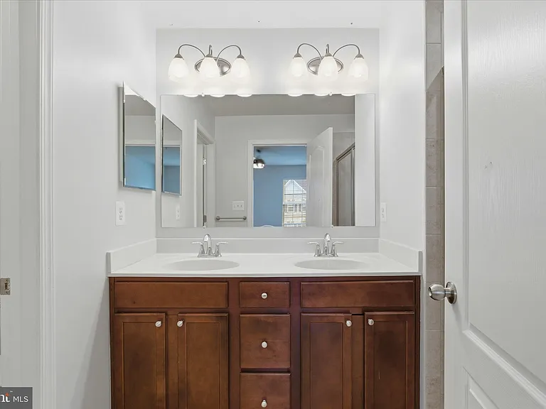 5457 Spotswood Pl — Photo 22