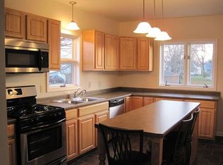 425 Terrace Ave, Marinette, WI 54143
