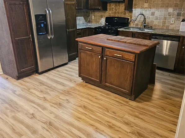 710 Kingridge Pl, Shreveport, LA 71108