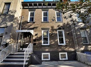 6022 Monroe Pl, West New York, NJ 07093