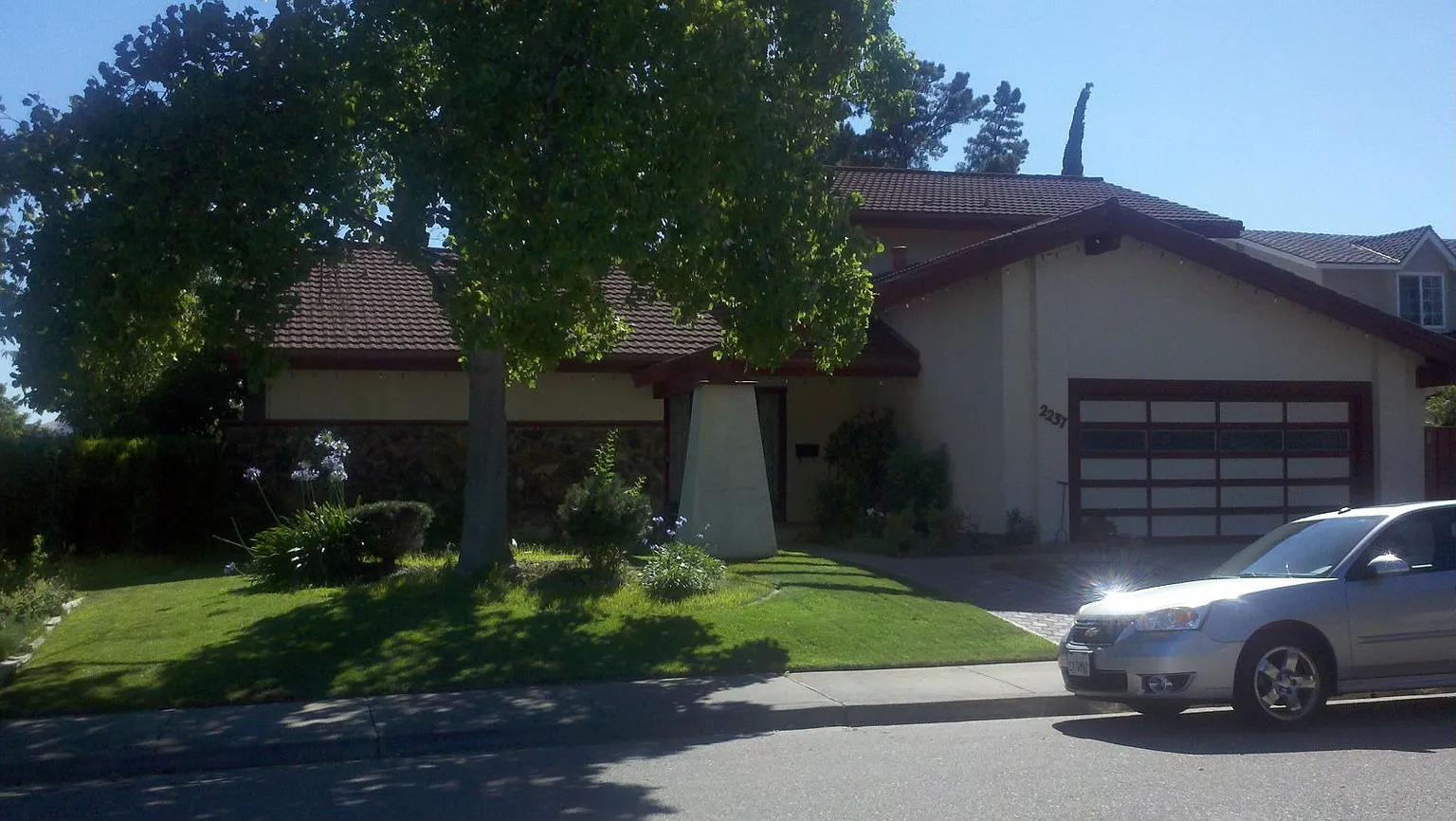 2237 Hampton Rd photo 1