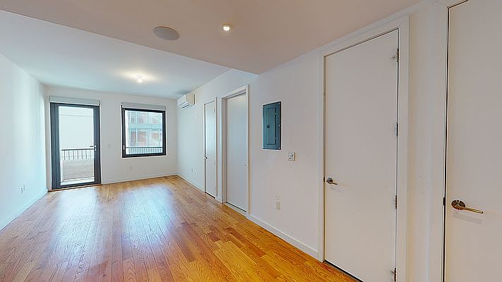 1st image of 123 Melrose St APT 701