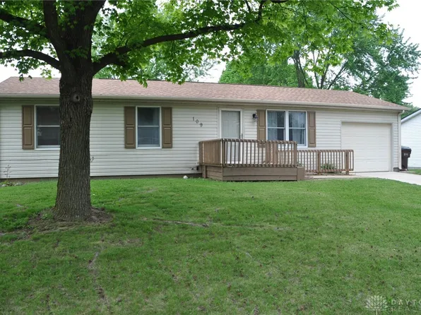 109 Danvers Farm Cir, Englewood, OH 45322