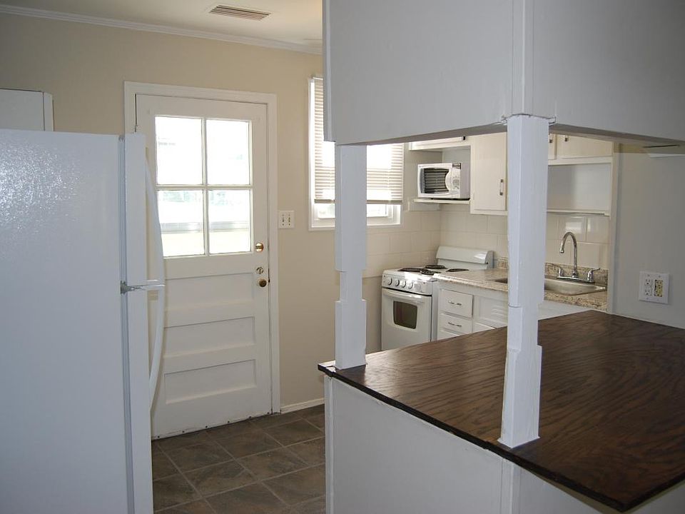 1st image of 602 N Tremont Dr