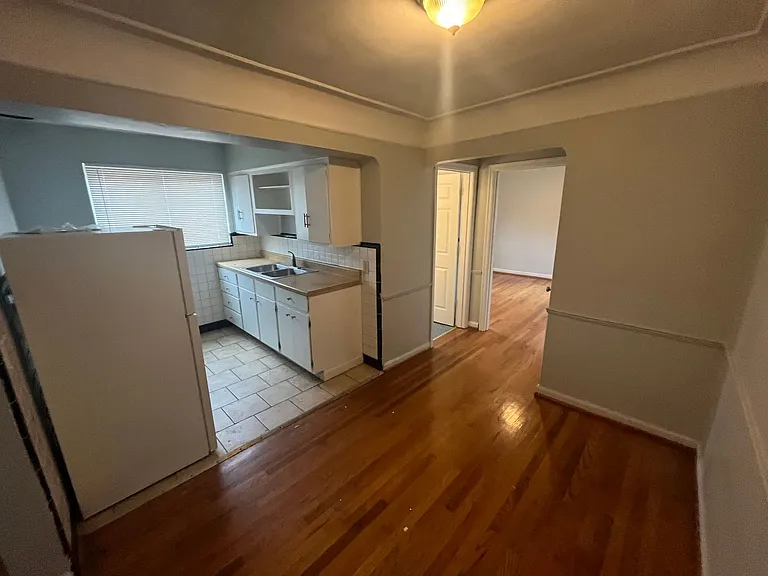 7080 Eastlawn Dr — Photo 5