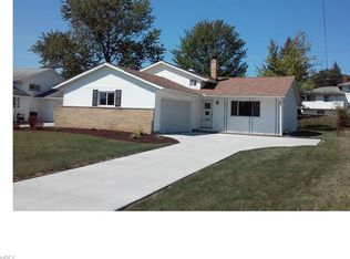 5924 Scarlet Oak Dr, Bedford Heights, OH