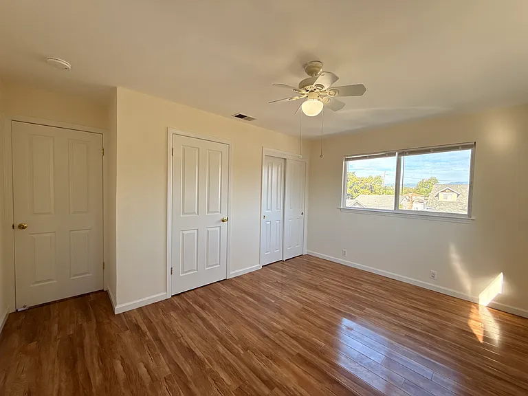 102 Brooklyn Ave — Photo 3