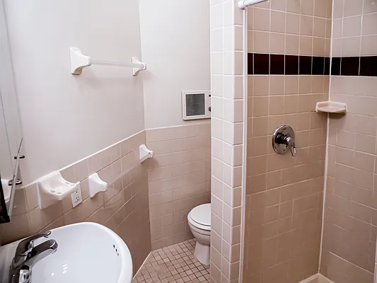 Rented by Array Property Group LLC  | media 13