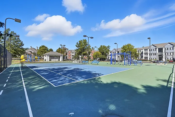 The Glen at Alexander Apartments — Photo 30