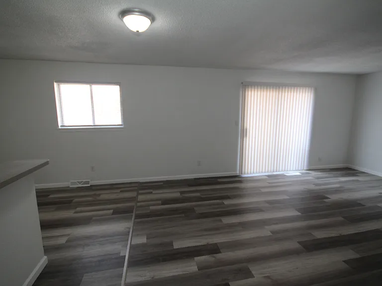 1017 Mariner Cir #1037 — Photo 10