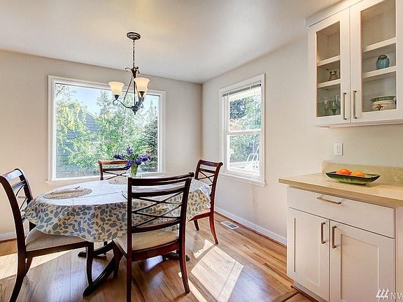 5th image of 8217 36th Ave NE