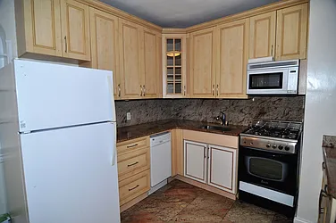Rented by CENTURY 21 Sunny Gardens Realty, Inc.