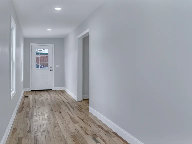 73 Walnut St — Photo 13
