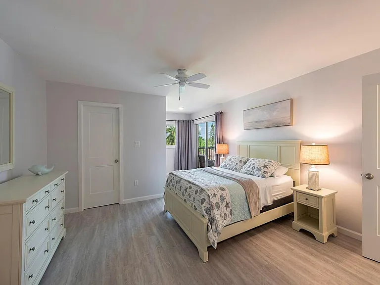 555 Park Shore Dr #508 — Photo 7