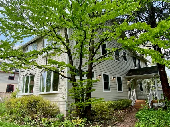 353 Vine Ave, Highland Park, IL 60035