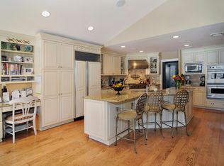 210 Spencer Pl, Ridgewood, NJ 07450