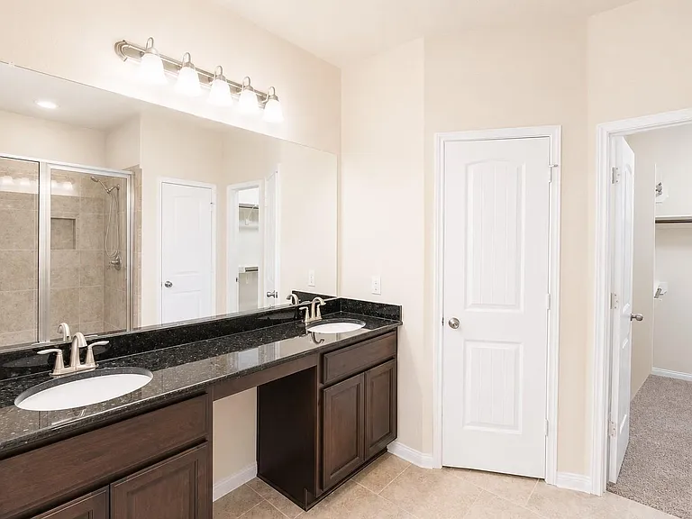 3801 Happy Hollow Ln — Photo 11