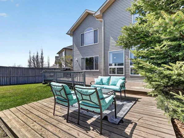 99 Evansmeade Cres NW, Calgary, AB T3P 1B9