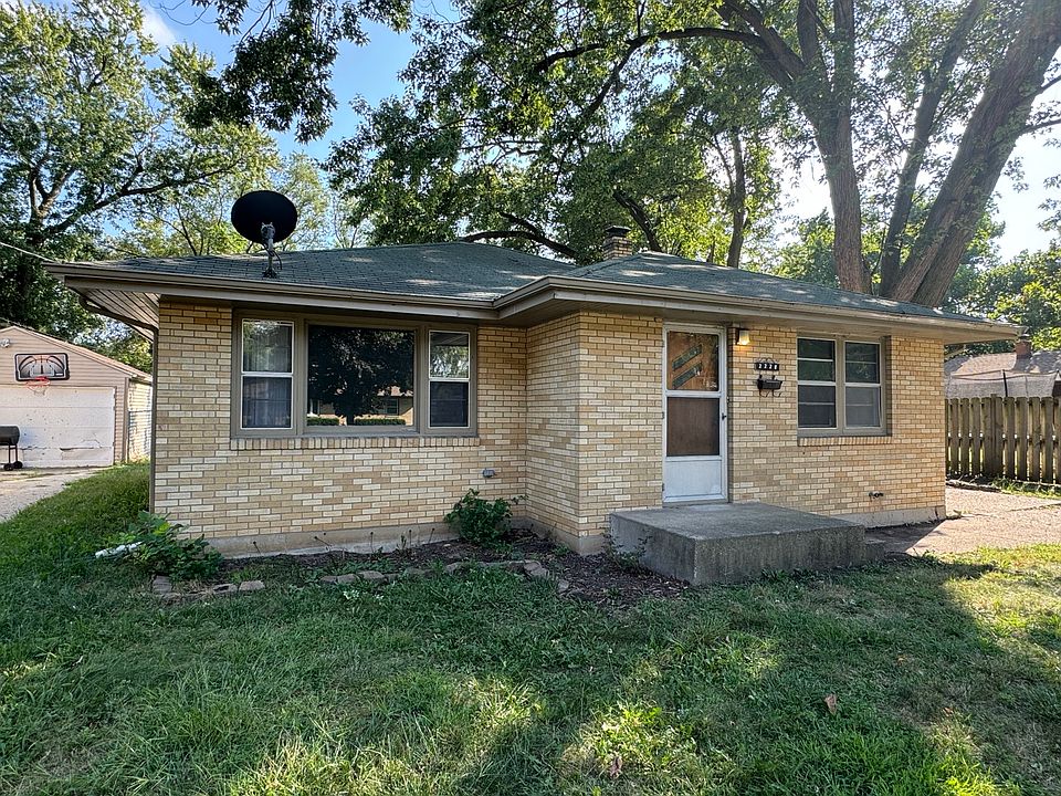 1st image of 2220 Midway Dr