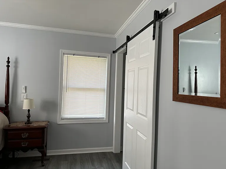 501 Oak Grove Rd — Photo 10