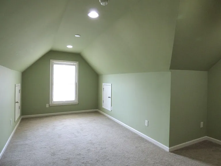 3770 Abbeyglen Way — Photo 12