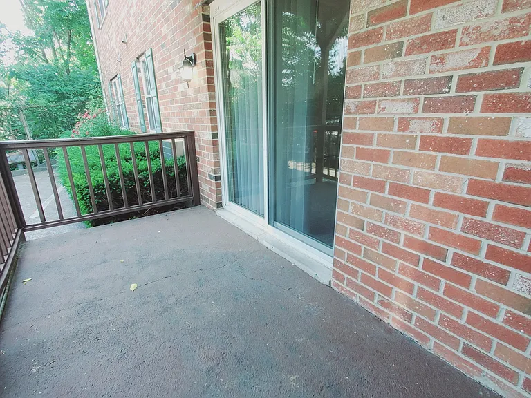 696 Hope St #7 — Photo 7