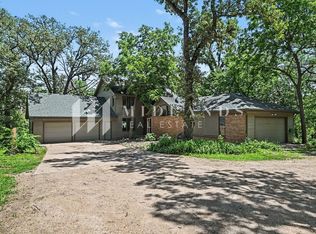 16611 S 57th Ave, Papillion, NE 68133