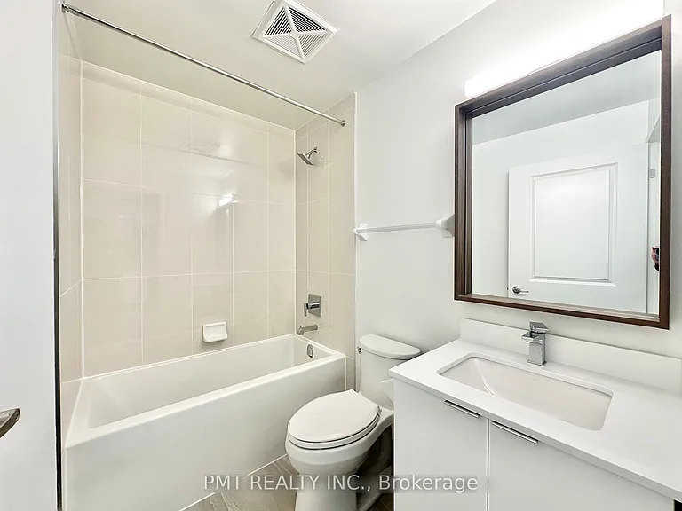543 Richmond St W #642 — Photo 10