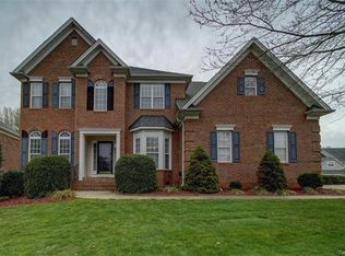 11131 Valley Spring Dr, Charlotte, NC 28277