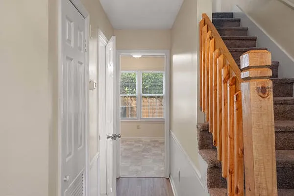 715 Cool Brook Ct — Photo 4