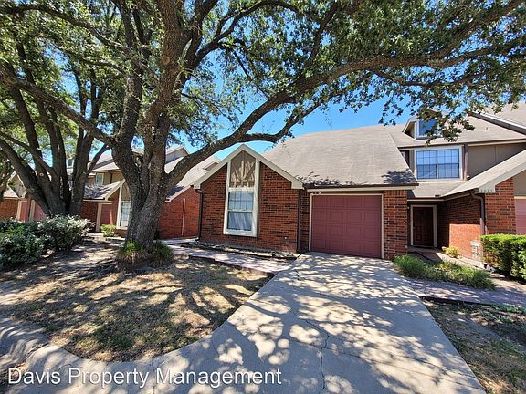 3rd image of 3917 Dover Dr