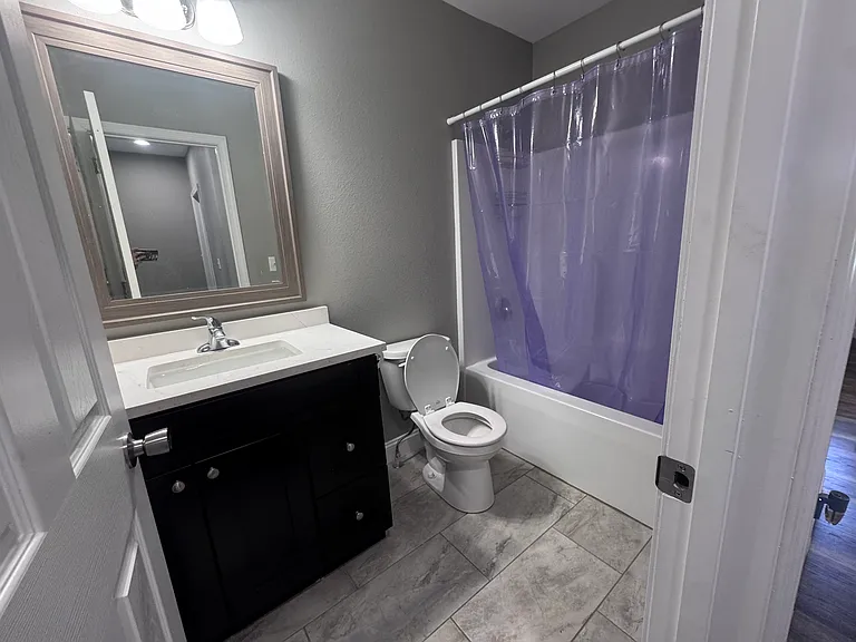 453 S Main Ave — Photo 16