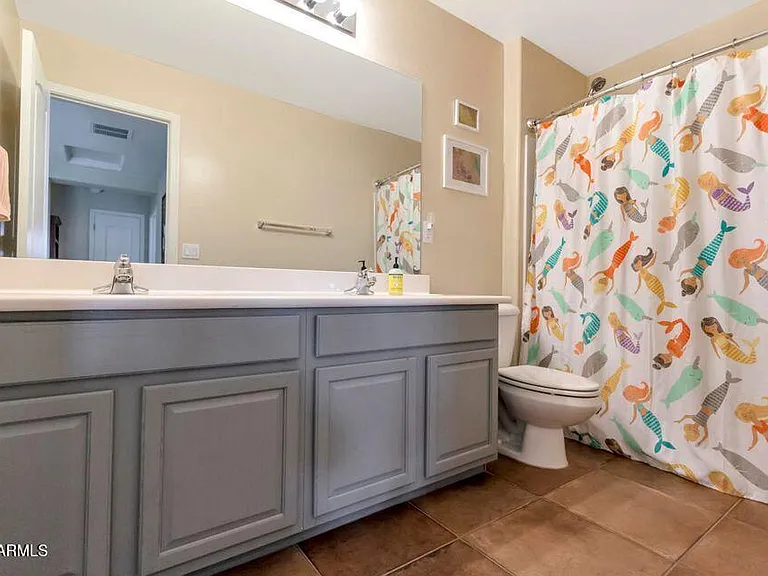 2244 W Spur Dr — Photo 11