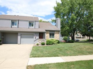 614 Conner Creek Dr, Fishers, IN 46038