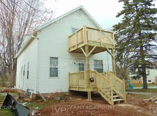 138 S Oneida St, Green Bay, WI 54303