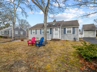 16 Indian Pond Rd, West Dennis, MA 02670