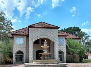 501 Oak Village Dr, San Antonio, TX 78253