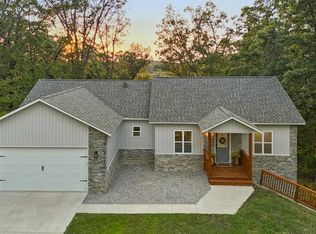 24 Flint Ln, Washburn, MO 65772