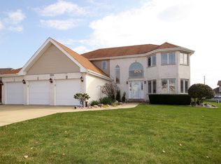 1046 Southcreek Dr, Manteno, IL 60950
