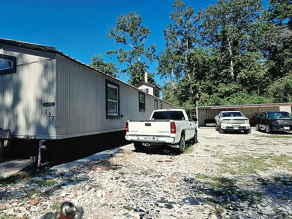 2nd image of 137 Wild Oak Rd