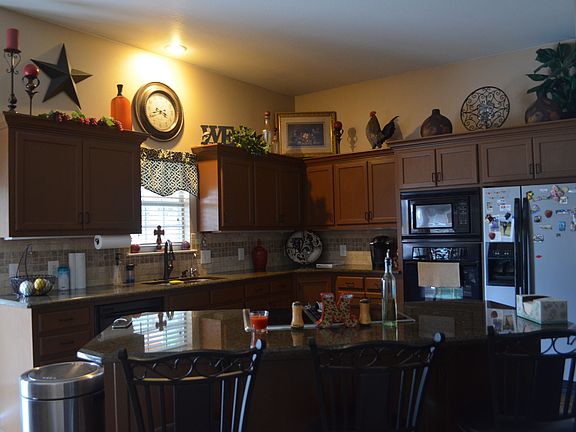 3rd image of 5111 N Esmond Dr